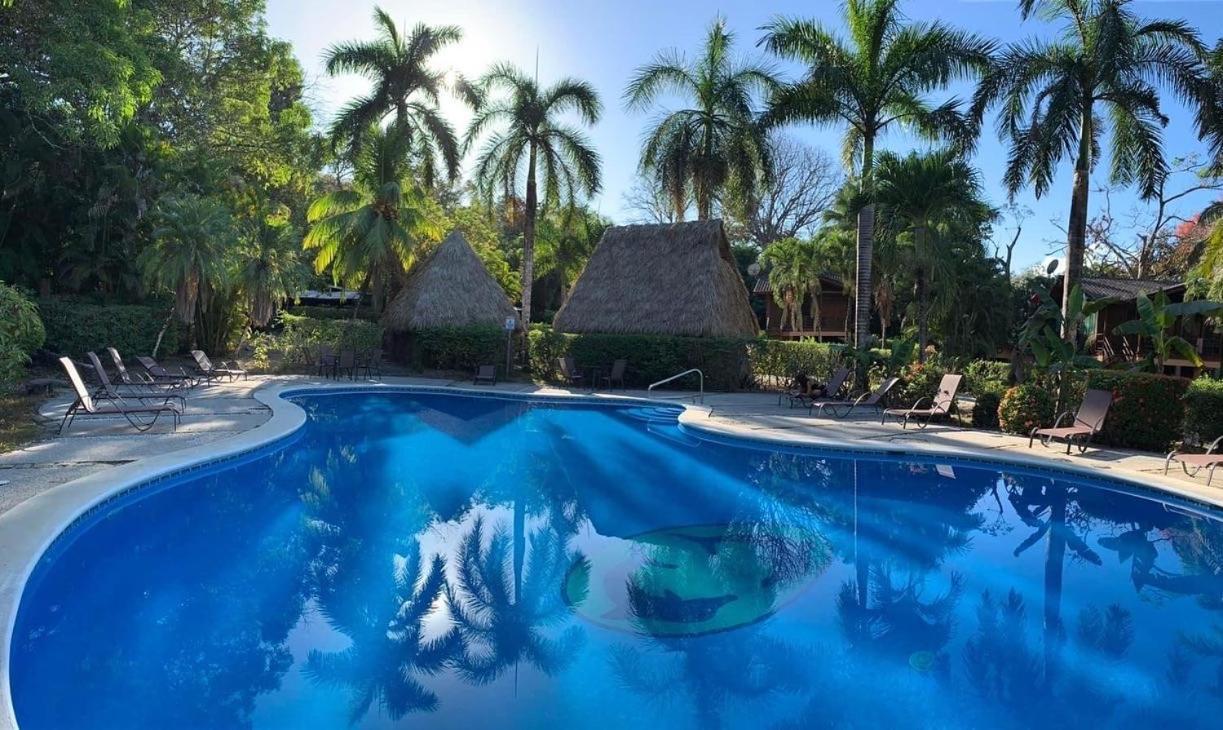 Mal Pais Surf Camp Hotel Playa Santa Teresa  Exterior foto